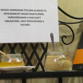 Pompeii Latte Art Caffe - Mester utca Budapest - Belső