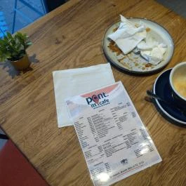 Pont.Itt.Cafe Budapest - Étel/ital