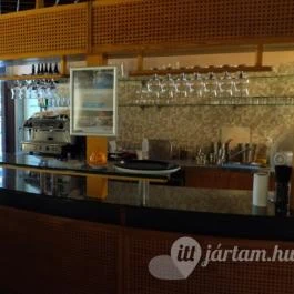 Pool Bár - MenDan Magic Spa & Wellness Hotel Zalakaros - Belső