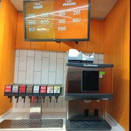 Popeyes Westend Budapest - Belső