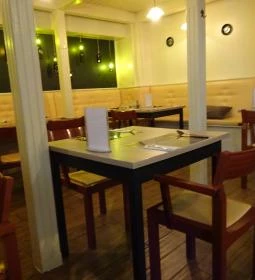 Pörc & Prézli Étterem