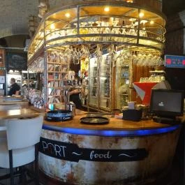 PORT Beer & Food Budapest - Belső