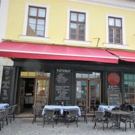 Pótkulcs, Szentendre - Külső kép