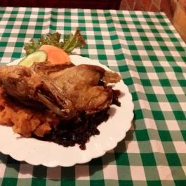 Pozsonyi Kisvendéglő, Budapest - Étel/ital