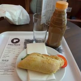 Premier Kultcafé Budapest - Étel/ital