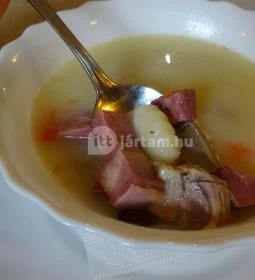 Premium Café & Étterem