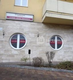 Premium Café & Étterem