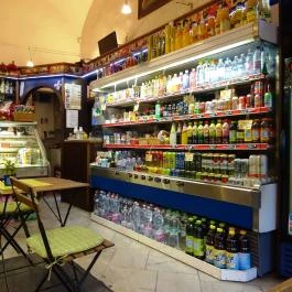Prima Delicatesse Budapest - Belső