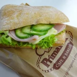 Príma Pék - Cafe & Bakery - Klauzál tér Budapest - Étel/ital