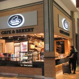 Príma Pék - Westend Budapest - Külső kép