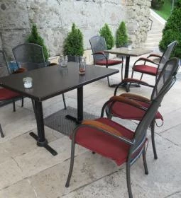 Prímás Pince Étterem