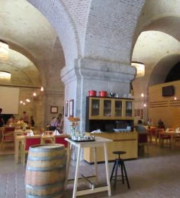 Prímás Pince Étterem