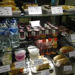 Primus Cukrászda & Bisztró Budapest - Étel/ital