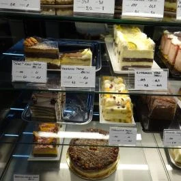 Primus Cukrászda & Bisztró Budapest - Étel/ital