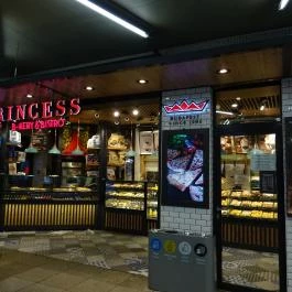 Princess Bakery & Bistro - Keleti Pályaudvar Budapest - Belső