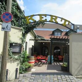 Promontor Kertvendéglő Budapest - Külső kép