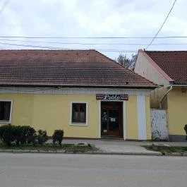 Publo Étterem és Pizzéria Csákvár - Külső kép