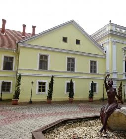 Puchner Kastélyszálló Habsburg Étterem