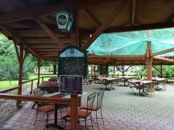 Puchner Kastélyszálló Grillterasz Bikal