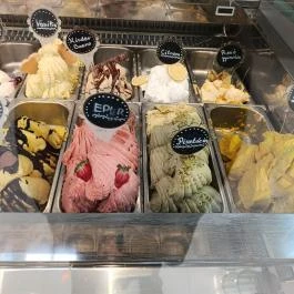 Punto Gelato Corvin Budapest - Étel/ital