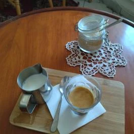 Puritán Kávéház Tata - Étel/ital