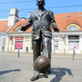 Puskás Ferenc szoborcsoport Budapest - Egyéb