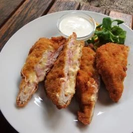 Puskás Sörkert, Fertőrákos - Étel/ital