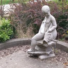 Puttó szobor Makó - Egyéb