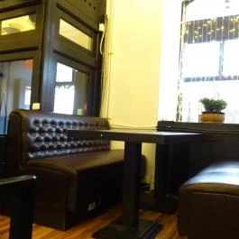 Quán Nón Vietnámi Étterem - Erzsébet tér Budapest - Belső