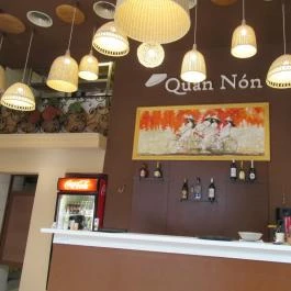 Quán Nón Luxury Budapest - Belső