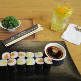 Quán Nón Luxury Budapest - Étel/ital