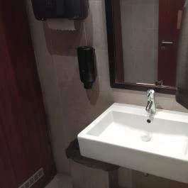 Quentin's Burger Budapest - Mosdó