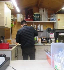 R&D Tea - World Mall