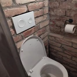 R56 Söröző Budapest - Mosdó