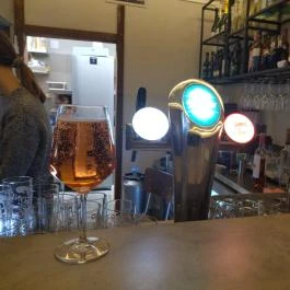 R56 Söröző Budapest - Étel/ital