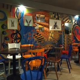 Rabbit Hole Bar & Café Budapest - Belső