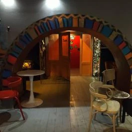 Rabbit Hole Bar & Café Budapest - Belső