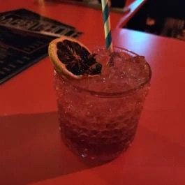 Rabbit Hole Bar & Café Budapest - Étel/ital