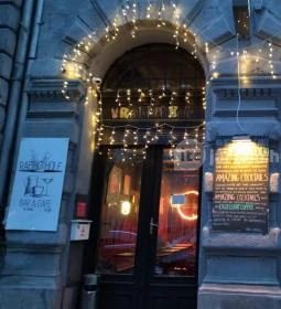 Rabbit Hole Bar & Café