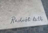 Radnóti Miklós szobra Budapest