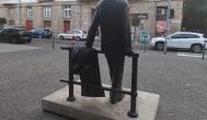 Radnóti Miklós szobra Budapest - Egyéb