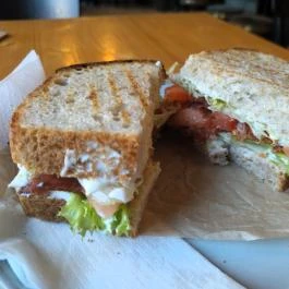 Rajkai Espresso Budapest - Étel/ital