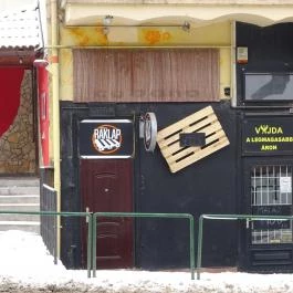 Raklap Bár, Miskolc - Külső kép