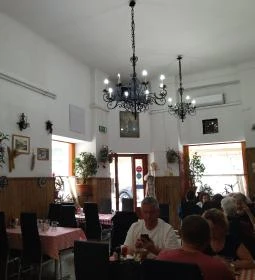 Rákóczi Étterem & Taverna
