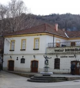 Rákóczi Pince és Udvarház