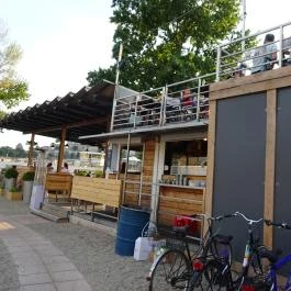 Raqpart Budapest - Belső