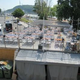 Raqpart Budapest - Külső kép