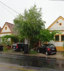 Ráspi Étterem - Vinárium és Borászat