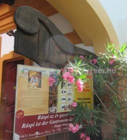 Ráspi Étterem - Vinárium és Borászat