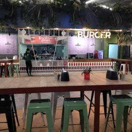 REBEL Burger & More - Árkád Budapest - Belső